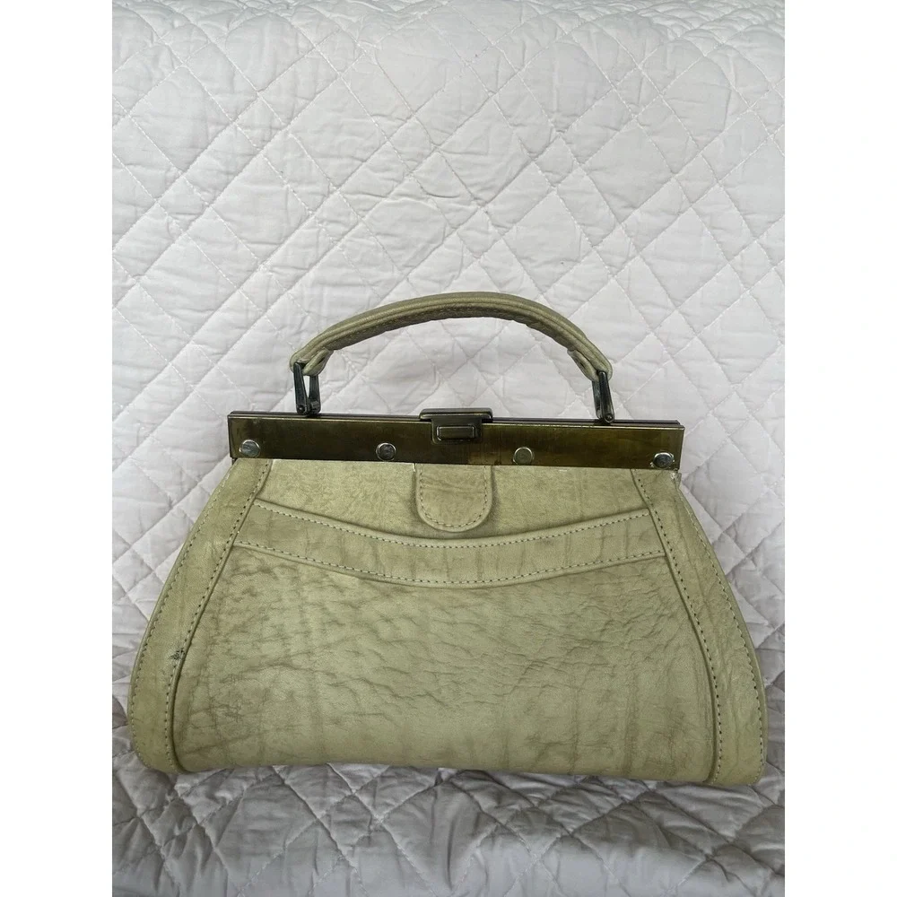 Vintage 1970 Christin Genuine Leather‎ Kiss Lock Doctor Bag Cream Top Handle